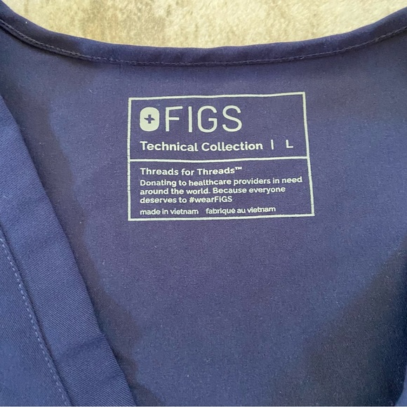 Figs Casma Three-Pocket Navy Blue V-Neck Scrub Top Sz Large - Picture 4 of 8